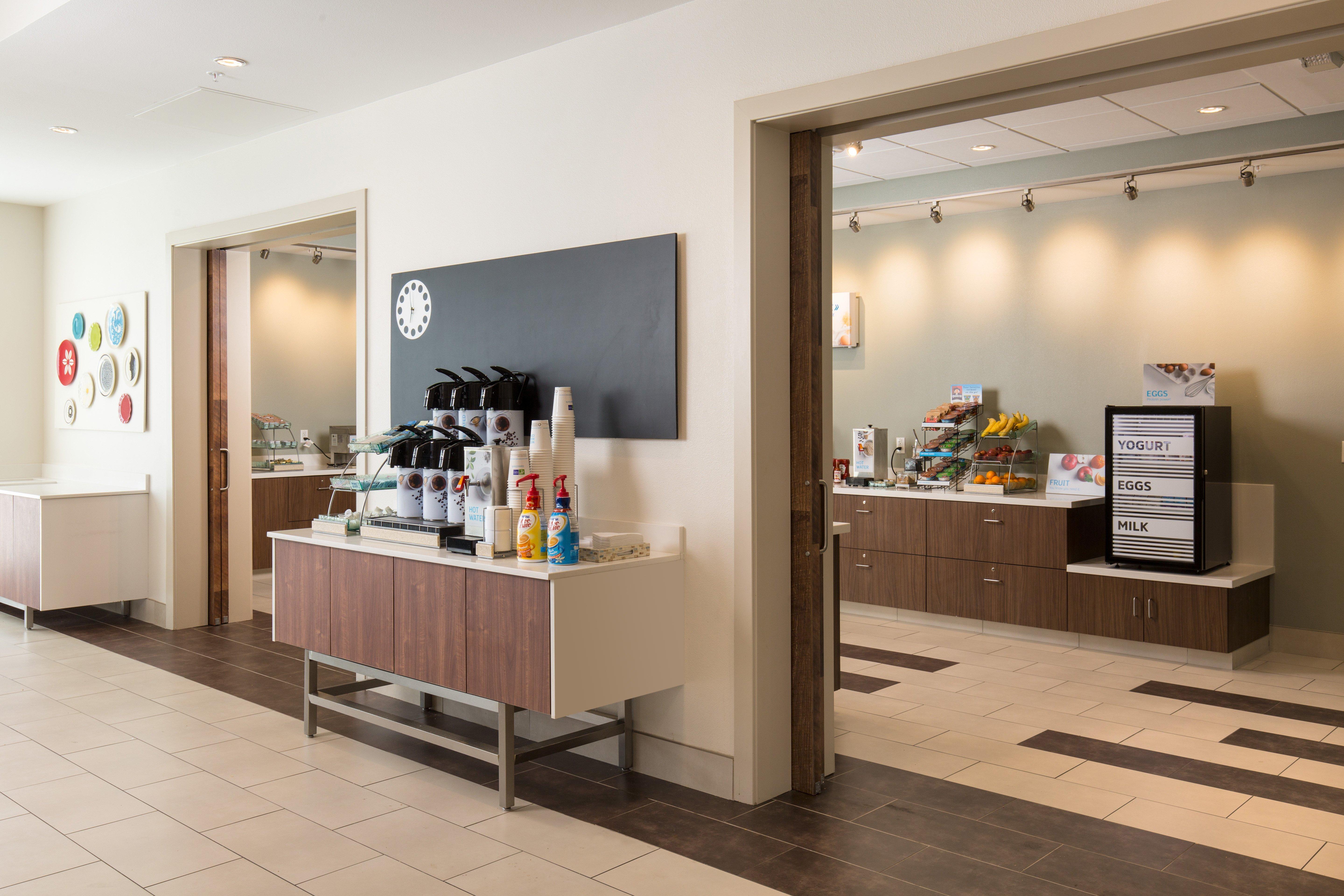 Holiday Inn Express Visalia-Sequoia Gateway Area By Ihg Exterior foto