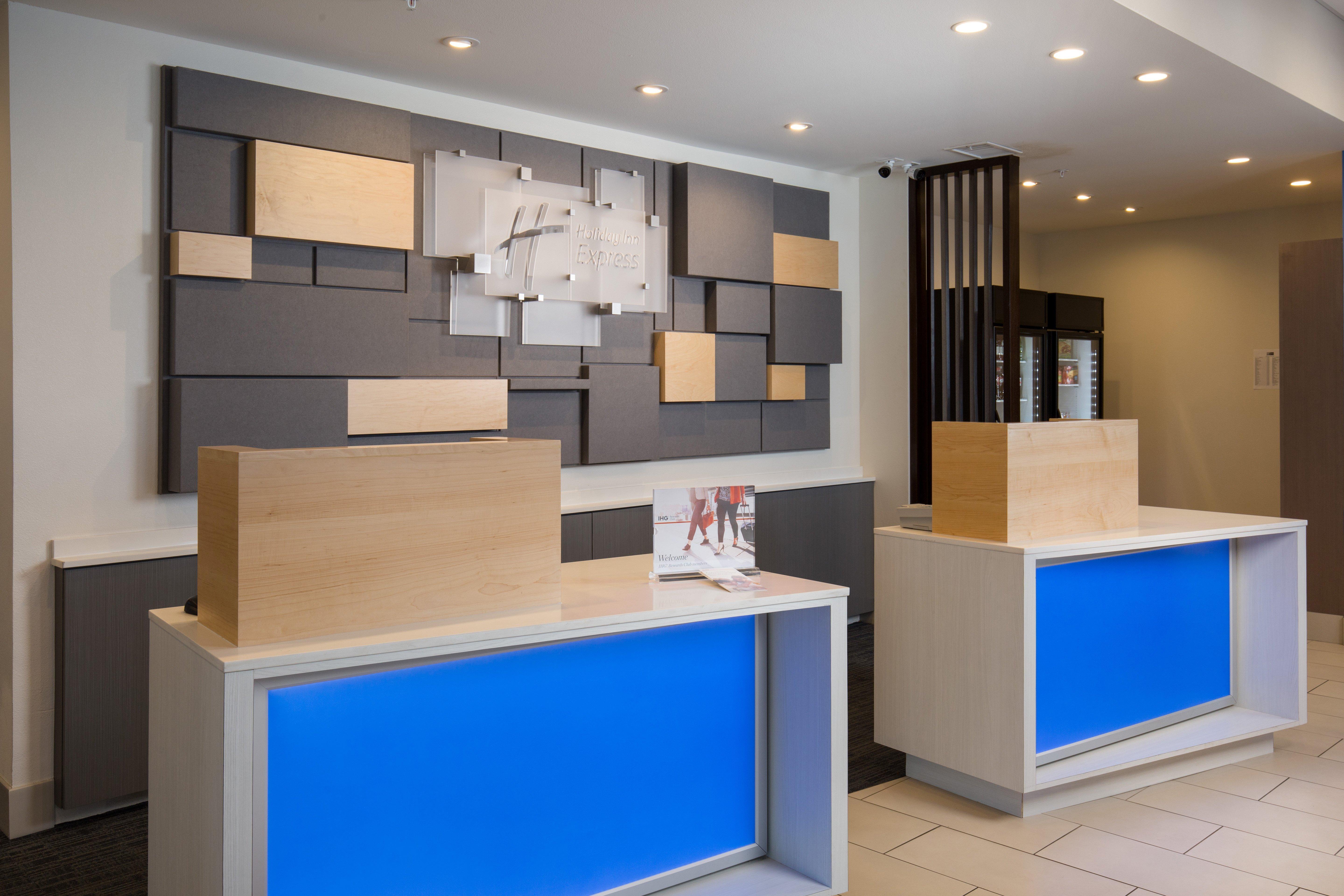Holiday Inn Express Visalia-Sequoia Gateway Area By Ihg Exterior foto