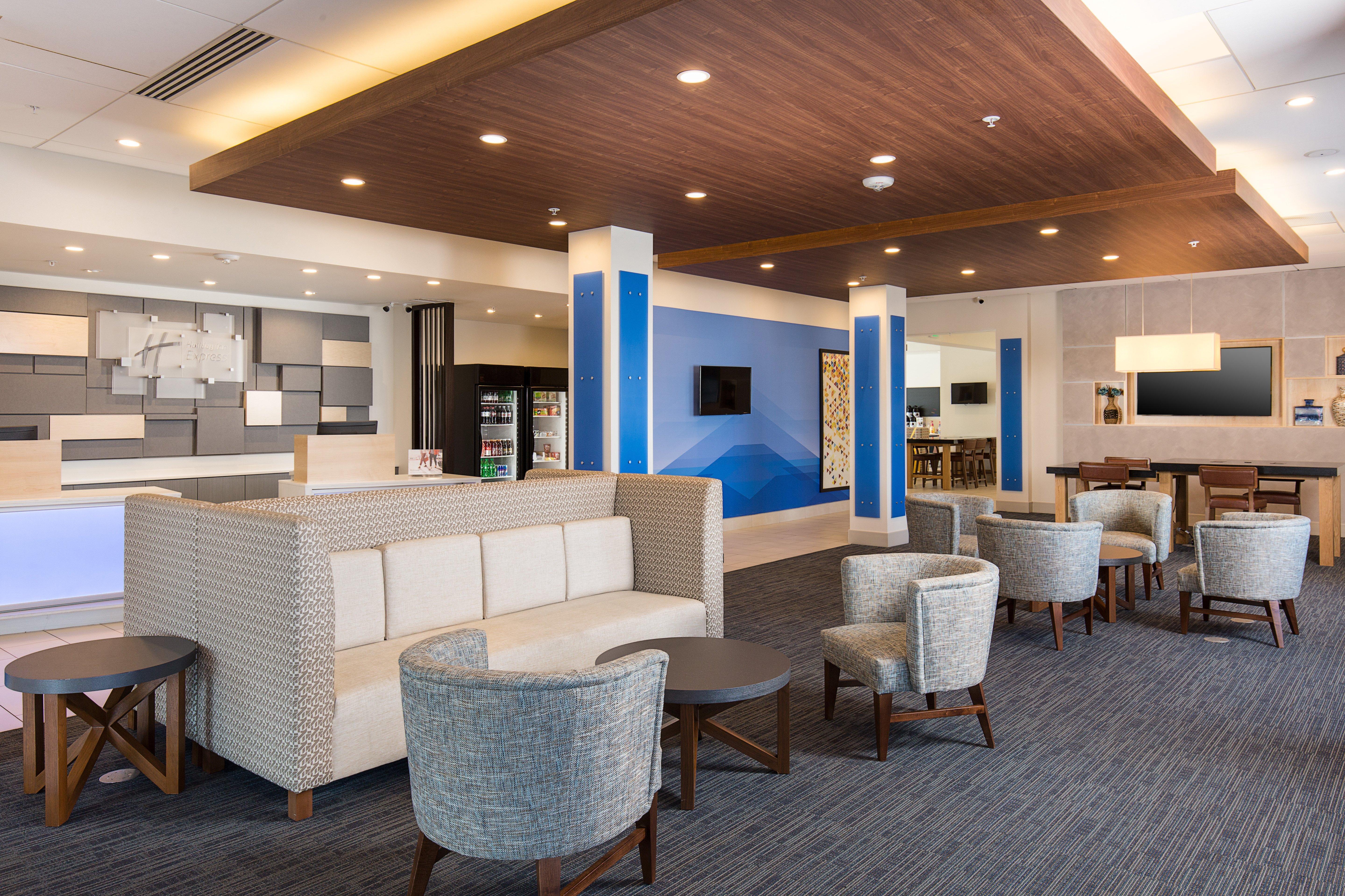 Holiday Inn Express Visalia-Sequoia Gateway Area By Ihg Exterior foto